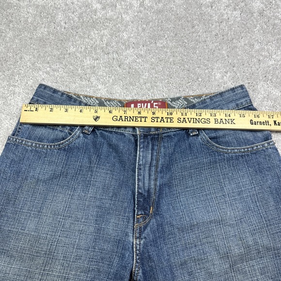 Levis Shorts Womens 18 Blue Regular Fit Medium Wash‎ Denim Y2K - Picture 6 of 8